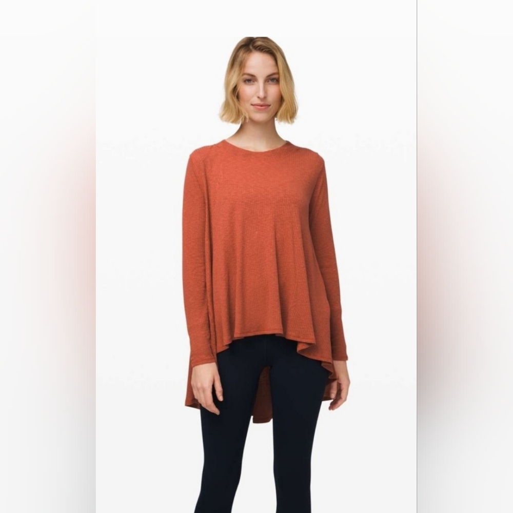 Lululemon Dare to Drape ribbed knit long sleeve shirt